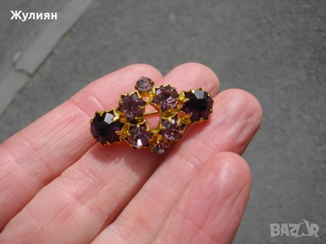 СТАРА ПОЗЛАТЕНА БРОШКА