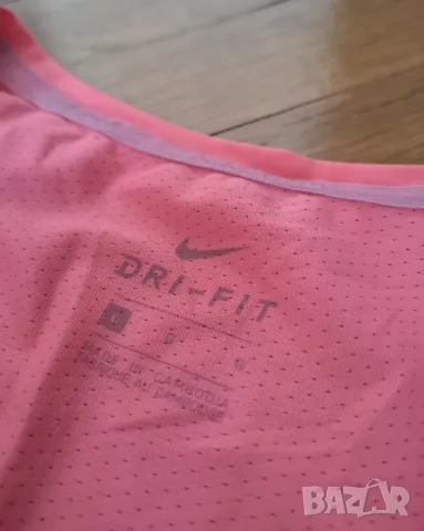 Оригинални дамски тениски размер M-L , снимка 3 - Тениски - 50175389