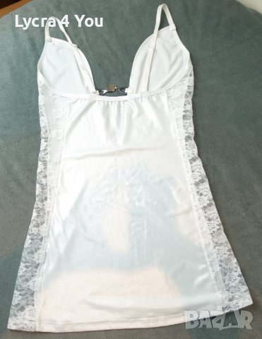 M/L размер (85C) луксозна ефирна бяла нощничка с брокатен блясък, снимка 4 - Бельо - 40582530