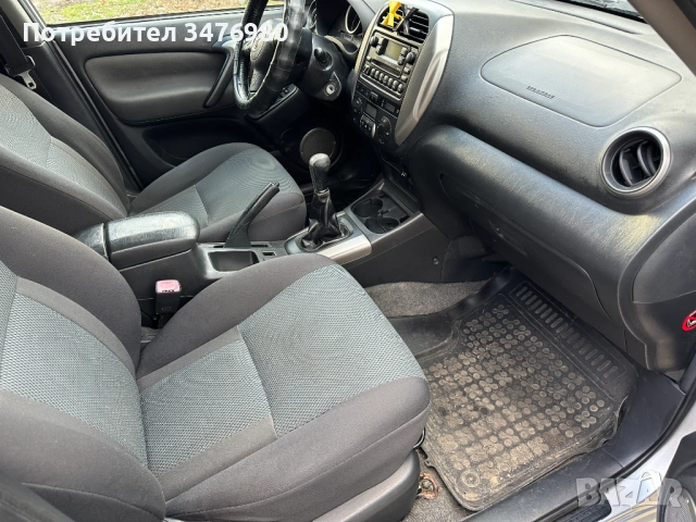 Toyota RAV4 2004г D4D, снимка 8 - Автомобили и джипове - 53632892