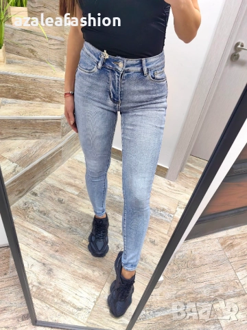 Дънки слим фит с push up ефект