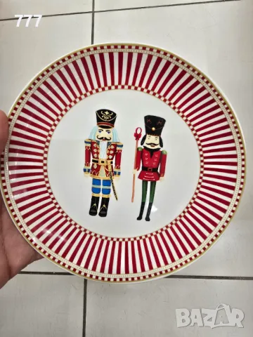 Коледни чинии 