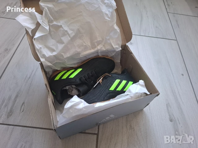 Оригинални маратонки Adidas 29 размер, снимка 3 - Детски маратонки - 51430335