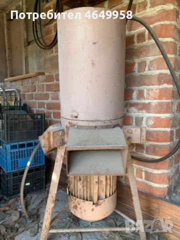 Продавам Мелачка за рззлични суровини 7.5 киловата, снимка 4 - Други машини и части - 52441197