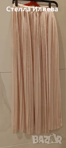 Плисирана пола, снимка 1