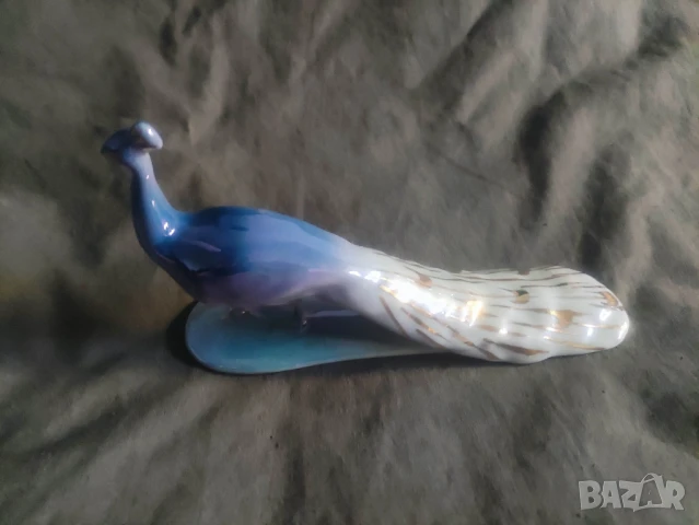 Продавам Продавам порцеланов пепелник Баба Вида и порцеланов фигурка паун, снимка 16 - Фигурки - 50744744