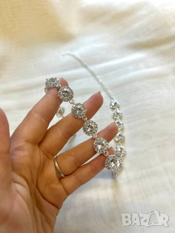 колиета , снимка 2 - Колиета, медальони, синджири - 51151575