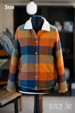  НОВО с етикет Дамско яке Iriedaily streetwear каре късо палто, снимка 1