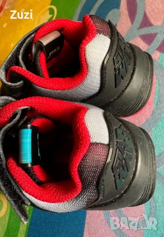 Нови оригинални Adidas Star Wars маратонки, снимка 3 - Детски маратонки - 48761130