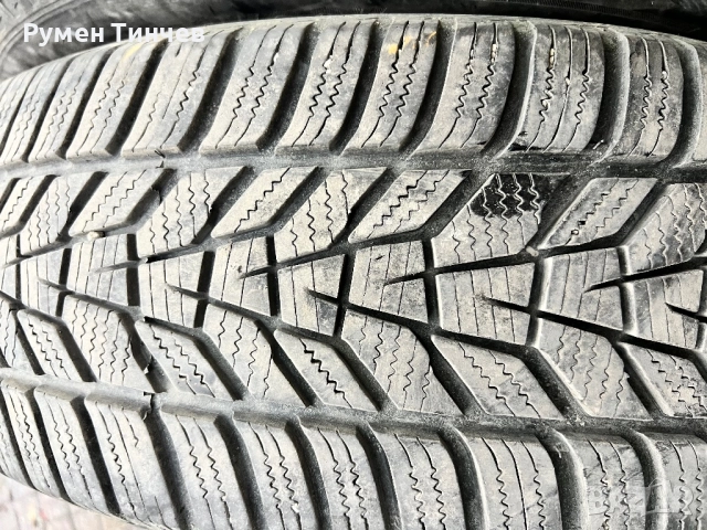 2бр зимни гуми 215-65-17, снимка 2 - Гуми и джанти - 51999191