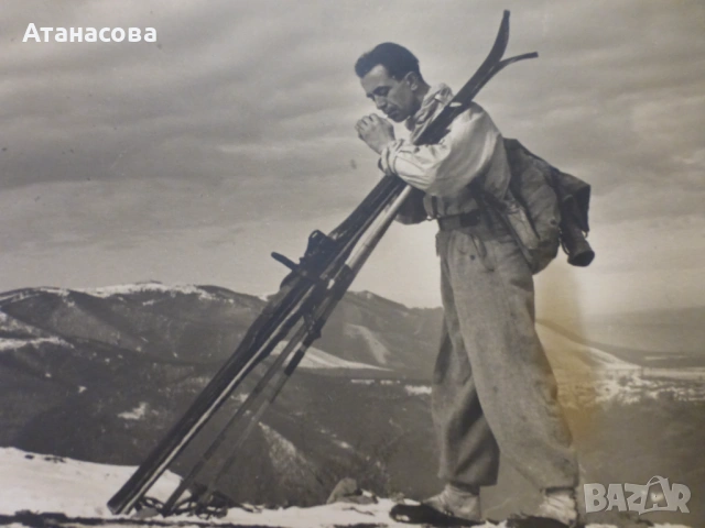 Стара снимка спортист скиор с цигара 1920 г, снимка 2 - Антикварни и старинни предмети - 53512324