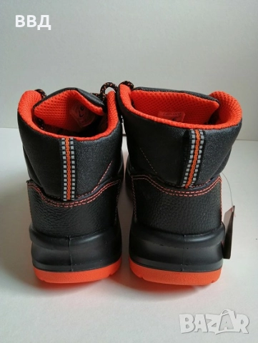 Работни обувки нови, снимка 2 - Мъжки боти - 52581153