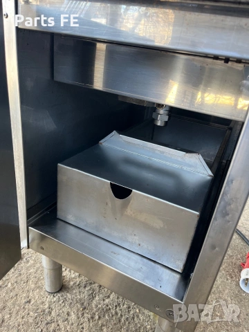 Професионален фритюрник електрически на база трифазен profesionalen fritiurnik na baza elektricheski, снимка 6 - Обзавеждане на кухня - 53522233