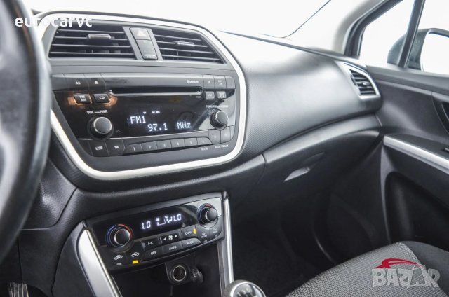 Suzuki SX4 S-Cross 1.6 DDIS, снимка 12 - Автомобили и джипове - 42521142