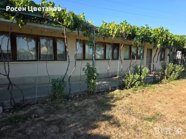 🏡 ПРОДАВА СЕ ВИЛА КРАЙ ЧЕРВЕН БРЯГ – 90 КВ.М. + 1000 КВ.М. ДВОР, снимка 14 - Вили - 56138114