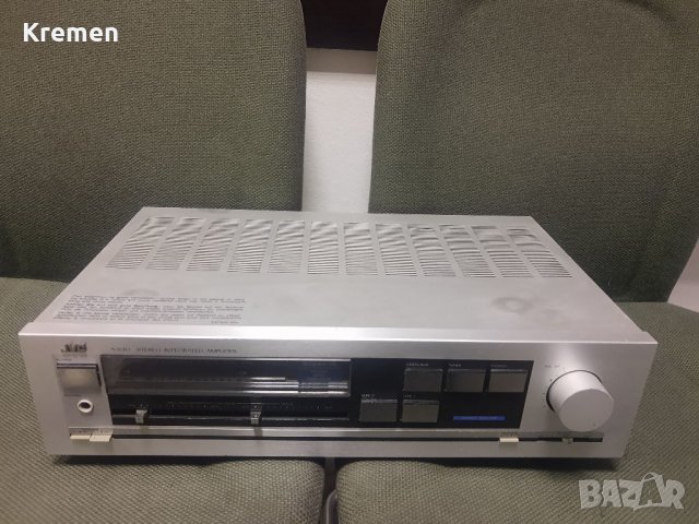 Усилвател JVC A-X30, снимка 2 - Ресийвъри, усилватели, смесителни пултове - 39839637