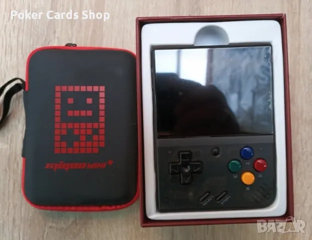 ЧИСТО НОВА Ретро преносима игрова конзола MIYOO Mini Plus