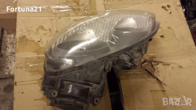 VW Golf 5 - оригинален ляв фар, снимка 2 - Части - 53660198