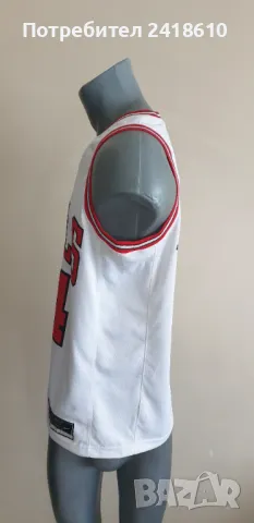 Nike NBA Chicago Bulls Lauri Markkanen #24 Mens Size 44 /S - M ОРИГИНАЛ! МЪЖКИ ПОТНИК!, снимка 6 - Спортни дрехи, екипи - 47346235