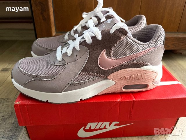 Дамски маратонки Nike AIR Max , снимка 2 - Маратонки - 42102125