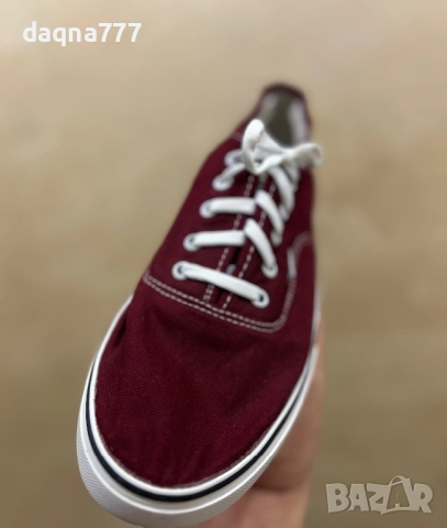 Оригинални ниски кецове Vans 44 размер, снимка 3 - Кецове - 52549289