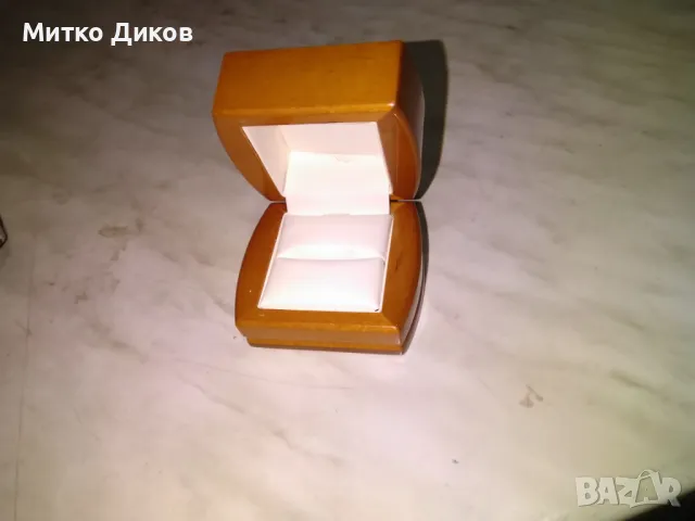 Дървена подаръчна кутия за пръстен и друго нова