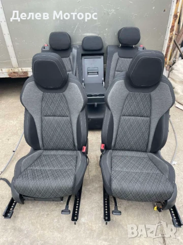Седалки салон с подгрев от Skoda Karoq 1.5 TSI двигател DXDB, 150 кс., автоматик DSG7, 2024 г. 