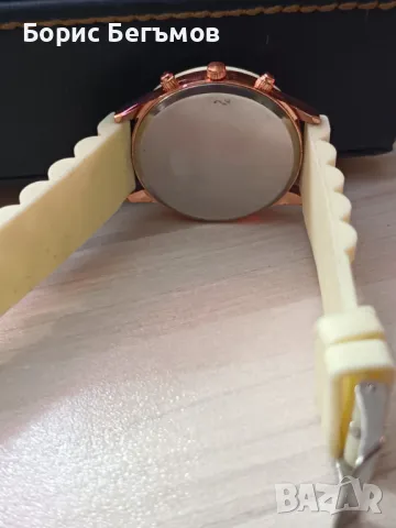 Дамски часовник Geneva, снимка 5 - Дамски - 49968228