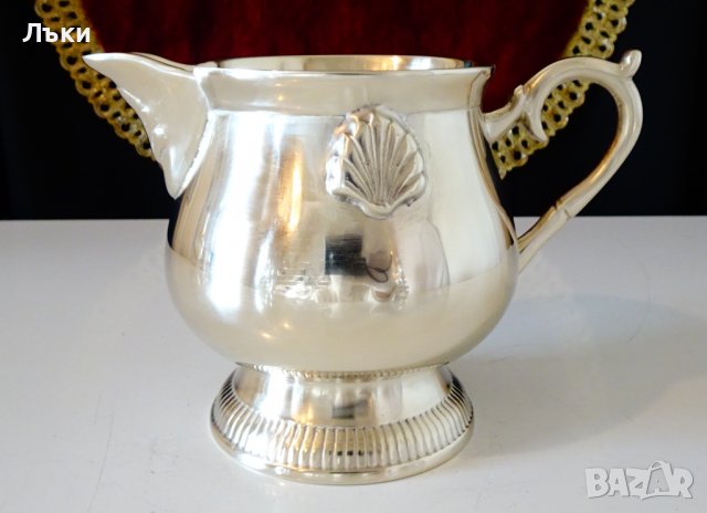 Английска бронзова кана 290 гр. 