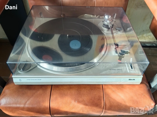 Грамофон Philips F 7112, снимка 3 - Грамофони - 53118843