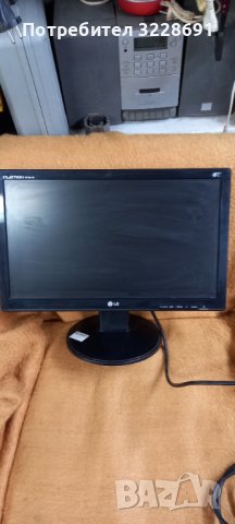 Монитор LG FLATRON W1941S, снимка 3 - Монитори - 40915140