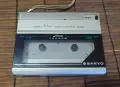 Мини касетофон Sanyo Vintage M1120 с вграден високоговорител., снимка 1