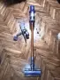Отлична прахосмукачка Dyson V10 с добра батерия и аксесоари, снимка 1