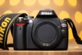 Nikon D60 фотоапарат + два обектива и аксесоари Никон, снимка 2