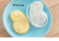Майка с Бебе Богородица пластмасов резец форма фондан тесто бисквитки, снимка 1 - Форми - 36290118