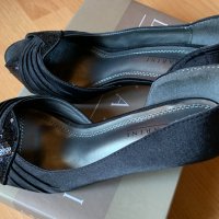 Обувки, официални, Lazzarini, сатен, № 38-39, снимка 2 - Дамски елегантни обувки - 24103296