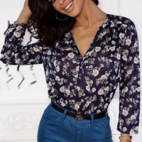 Нежна дамска риза на цветя , снимка 3 - Блузи с дълъг ръкав и пуловери - 44701825