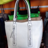 Нови дамски чанти, снимка 4 - Чанти - 44224550