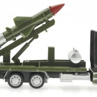 Метални военни камиони с ракета, снимка 1 - Колекции - 34262428