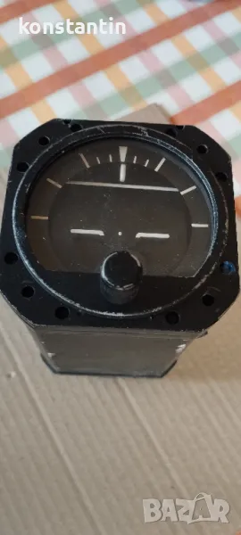 САМОЛЕТЕН ПРИБОР ЖИРО АТИТУД, снимка 1