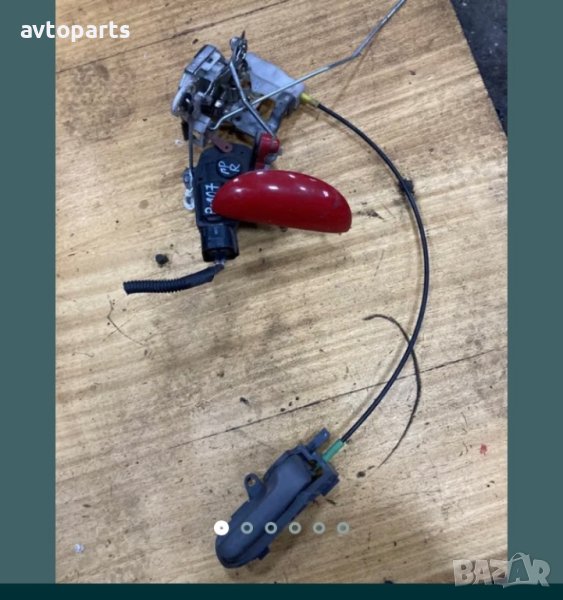 Peugeot 107 брава с дръжки предна дясна врата, снимка 1