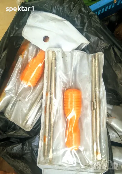 Комплект български отвертки стария материал от Живково време, снимка 1