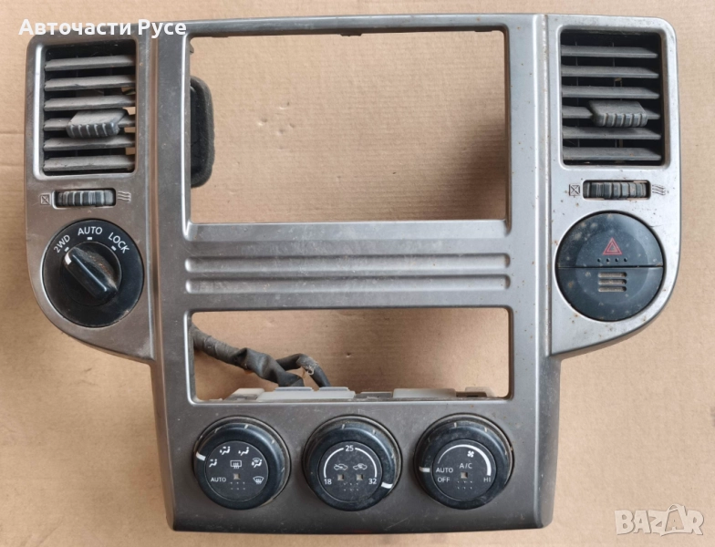 Оборудвана централна конзола за Nissan X-Trail , 2005г. , 27500 EQ410, снимка 1