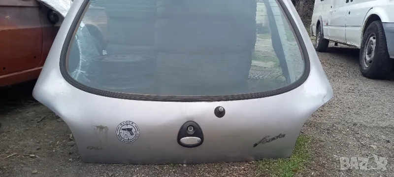 Заден капак Ford Fiesta IV, снимка 1
