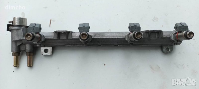 Бензинова рейка с дюзи инжектори за Vw(Volkswagen) Golf(Фолцваген Голф) 4 1.4i 16v, снимка 1