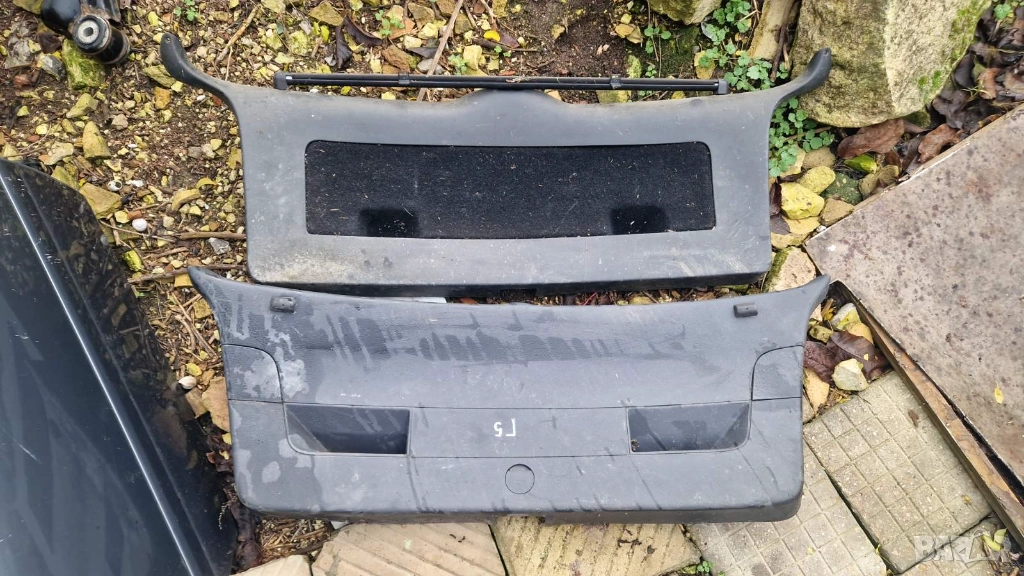 кора заден капак kora zaden kapak Фолксваген Голф 5 / Volkswagen Golf V, снимка 1