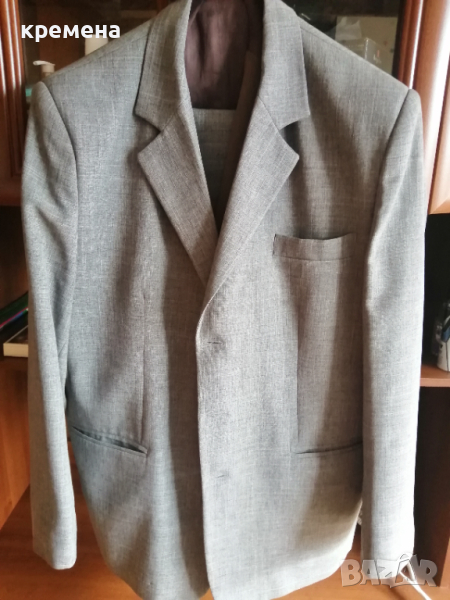 Мъжки костюм, снимка 1