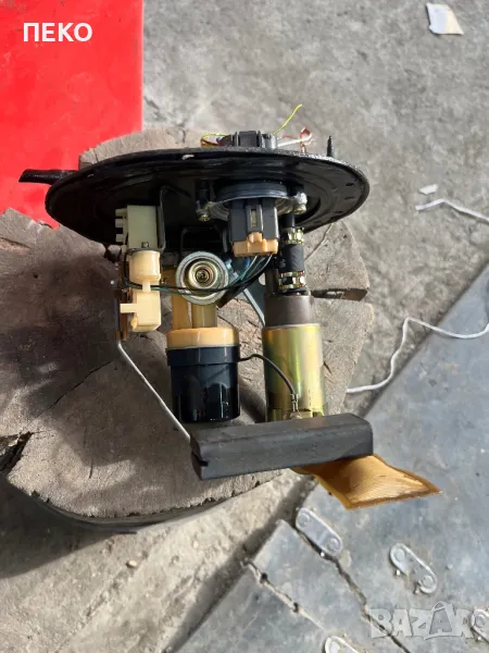 Бензинова помпа Toyota Avensis , снимка 1