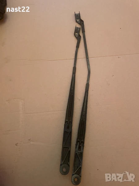 Рамена за чистачки Фолксваген Голф 5, снимка 1