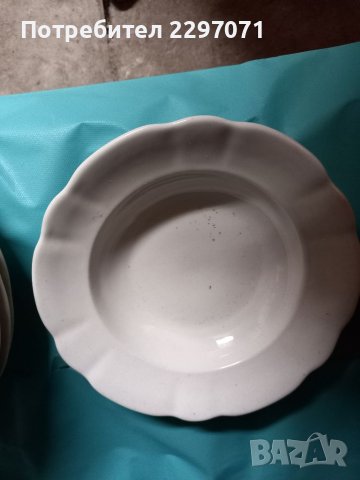 Бели  порцеланови чинии-ретро, снимка 3 - Чинии - 41100674